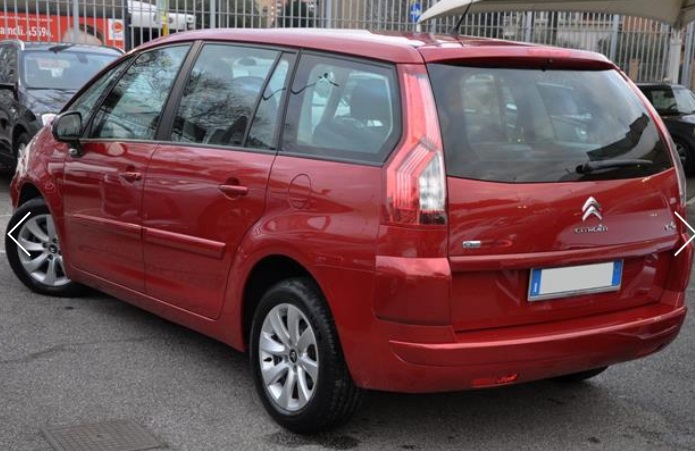 Left hand drive CITROEN C4 GRAND PICASSO 1.6 HDI 110 BHP SEDUCTION ITALIAN REGISTERED